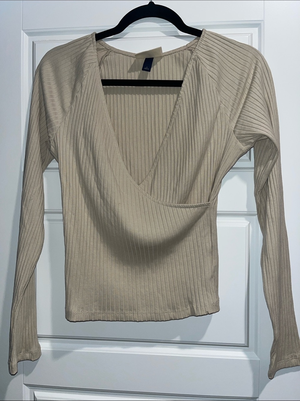 Ribbed V-Neck Long Sleeve Top - Beige